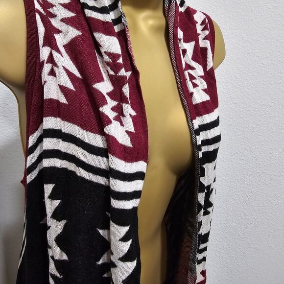 Southwestern Aztec Tribal Long Knit Duster Sweater Vest Womens OS Maroon Black - Picture 2 of 7